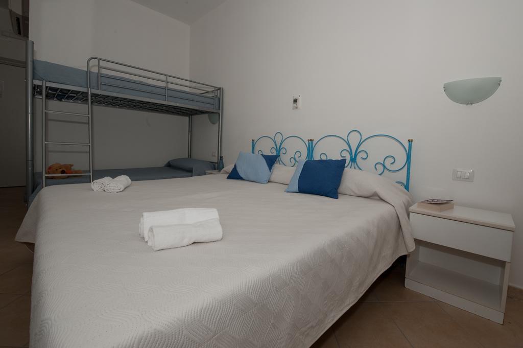 Muma Hostel SantʼAntìoco Εξωτερικό φωτογραφία