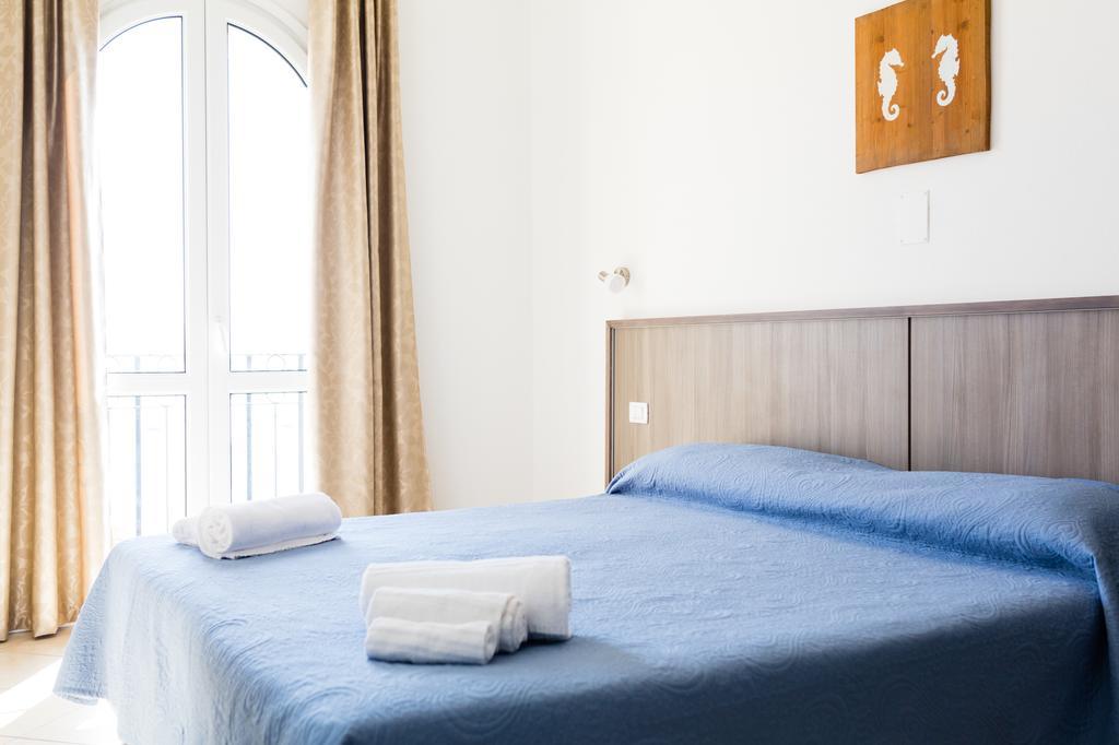 Muma Hostel SantʼAntìoco Εξωτερικό φωτογραφία