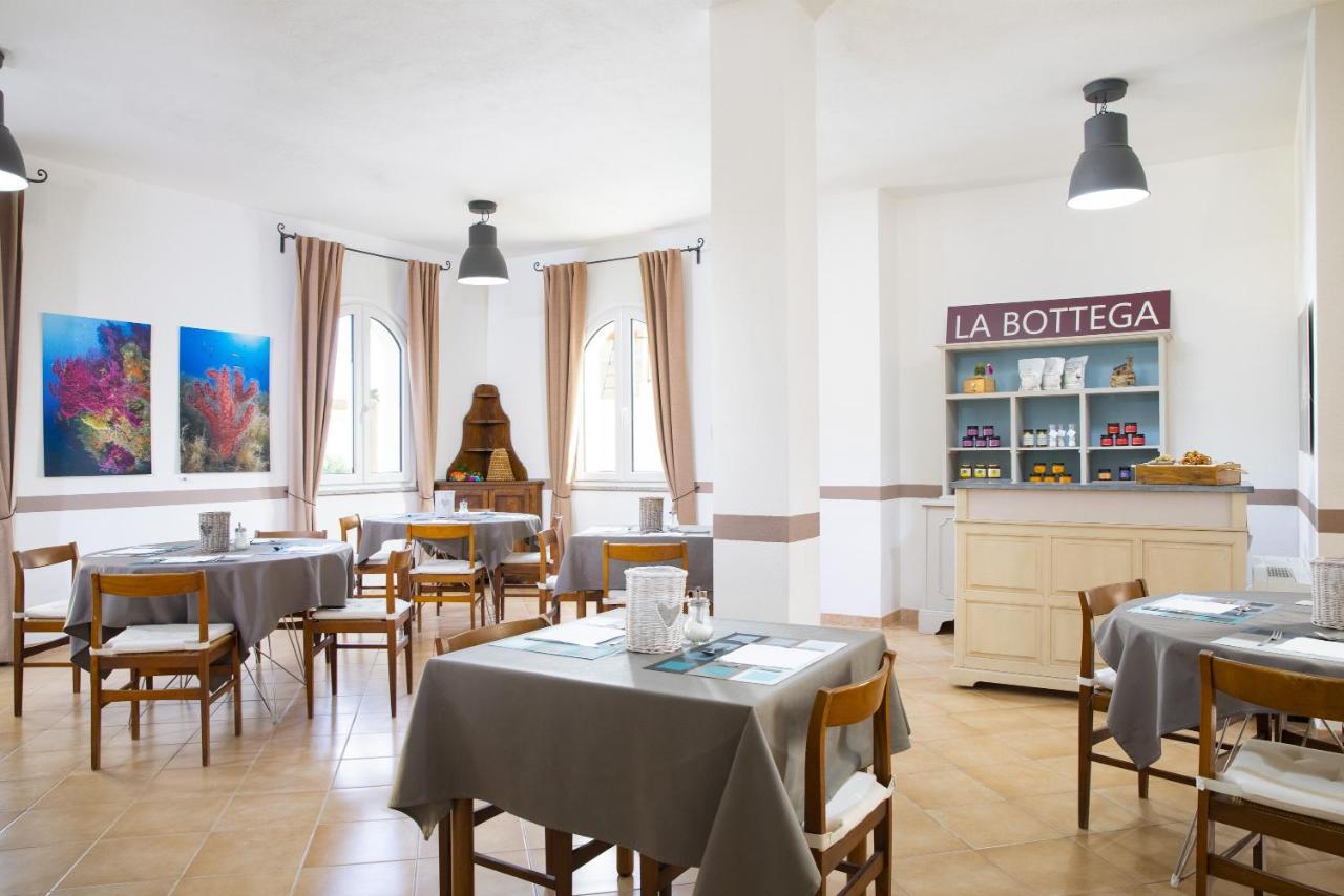 Muma Hostel SantʼAntìoco Εξωτερικό φωτογραφία