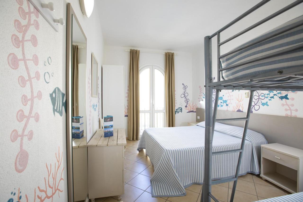 Muma Hostel SantʼAntìoco Εξωτερικό φωτογραφία